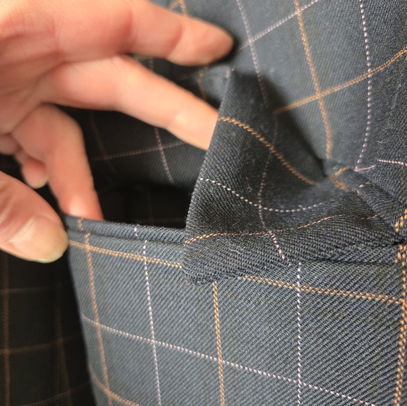 JUDITH & CHARLES Black Checkered Coat/ Blazer. Size 6 - Picture 7 of 14